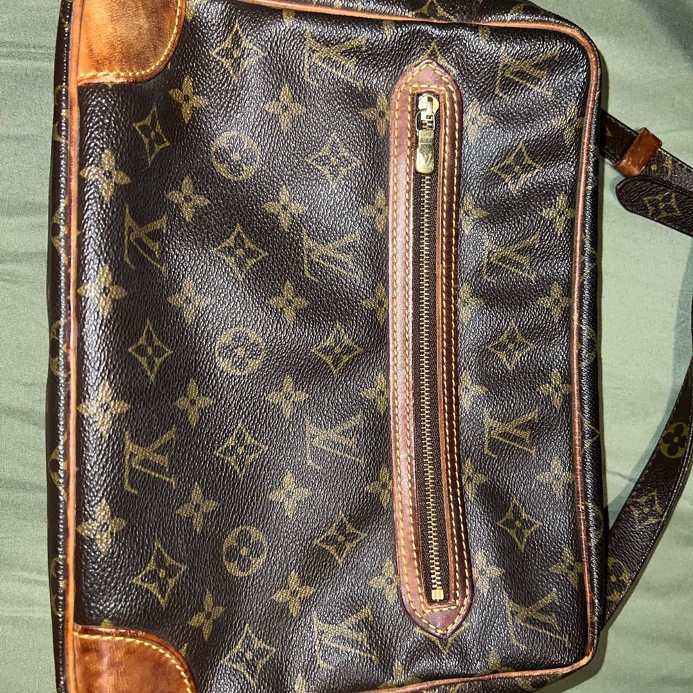 Vintage Louis Vuitton Brown Monogram Bag - Picture 2 of 5